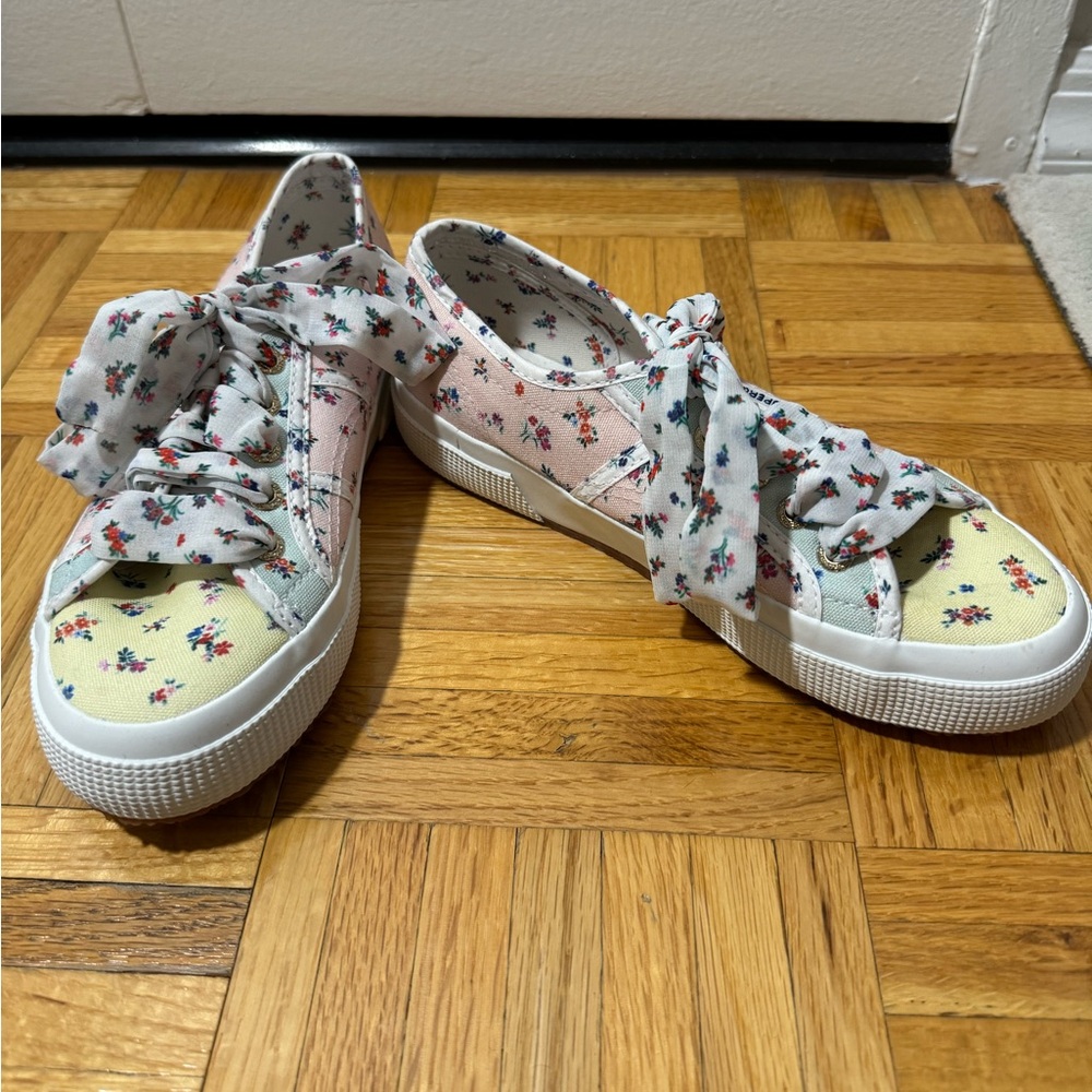 2750 FLORAL SNEAKER IN PINK FLORAL MIX - Picture 2 of 6